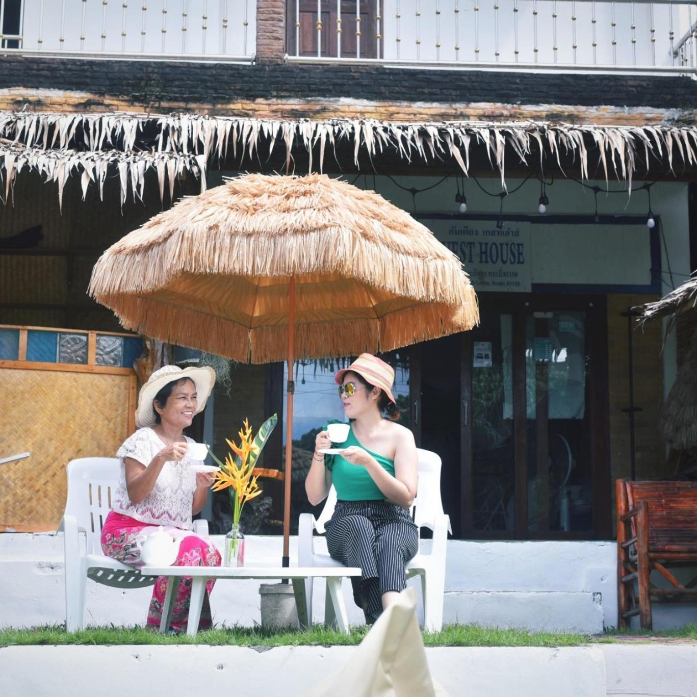 Tiki Bar-Kantiang Guesthouse 란타섬 외부 사진